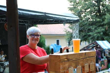 Pestro dogajanje na KUL petku in uradno odprtje Grajskega gostišča Stari grad nad Kamnikom (5)